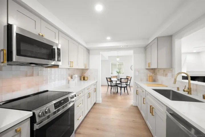 4012 Mount Acadia, San Diego, California 92111