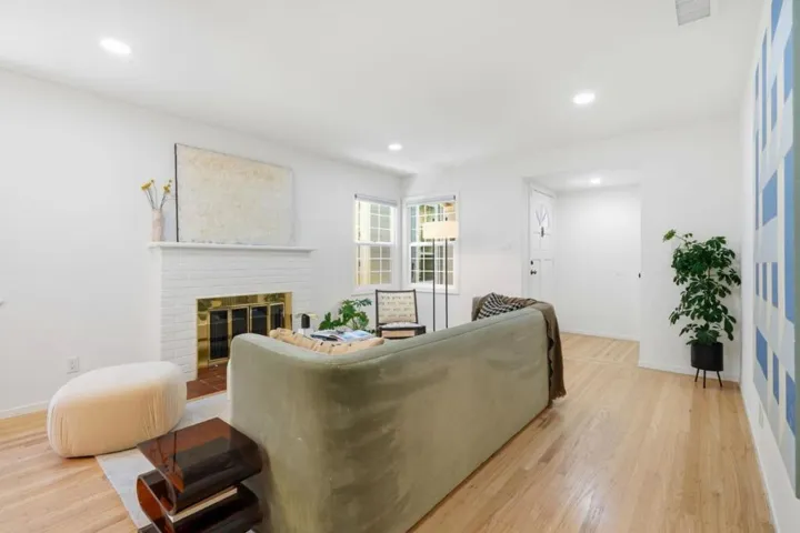 11021104 Palm Avenue, Redwood City, California 94061