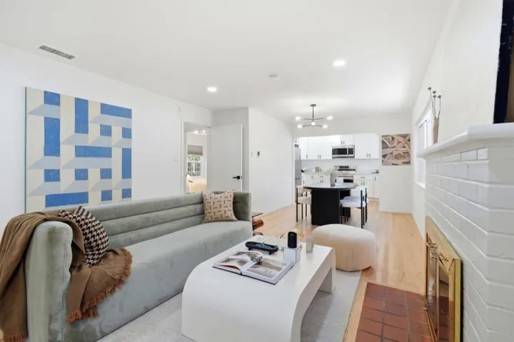 11021104 Palm Avenue, Redwood City, California 94061