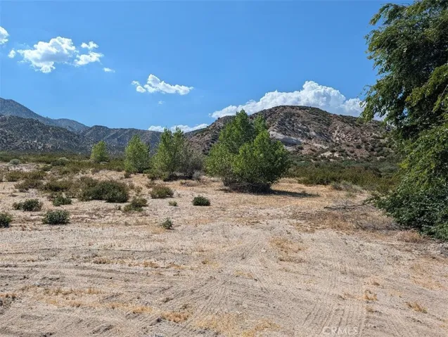 6263 Dusty, Phelan, California 92371