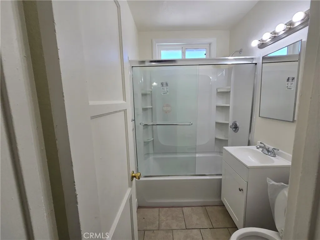 16644 Pioneer, Artesia, California 90701 — photo 5