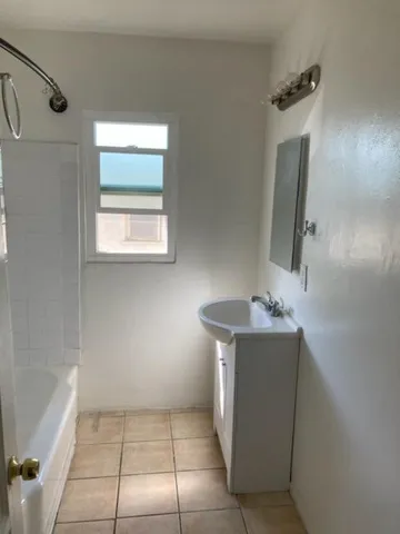 2140 -1/2 Lincoln Street N, Burbank, California 91504