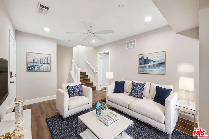 4430 Paxton Place, Calabasas, California 91302