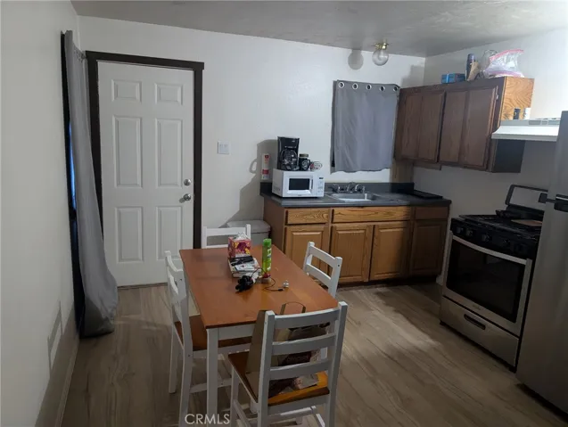 229 E Big Bear, Big Bear City, California 92314 — photo 4