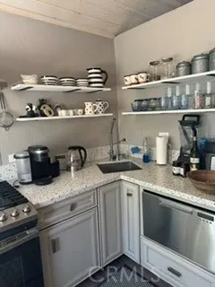 689 Daisy, Big Bear Lake, California 92315 — photo 4