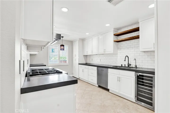 5200 White Oak Avenue 52, Encino, California 91316