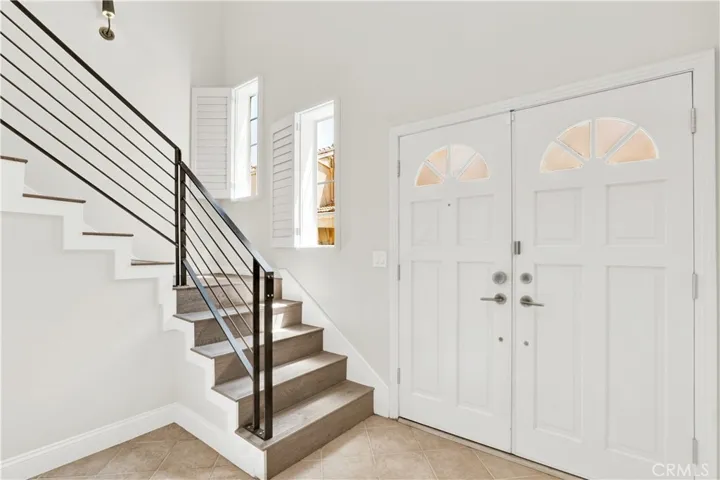 5200 White Oak Avenue 52, Encino, California 91316