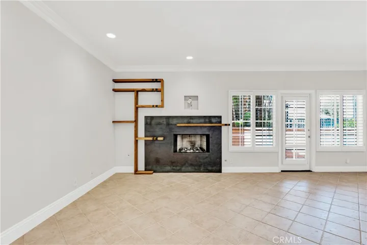 5200 White Oak Avenue 52, Encino, California 91316