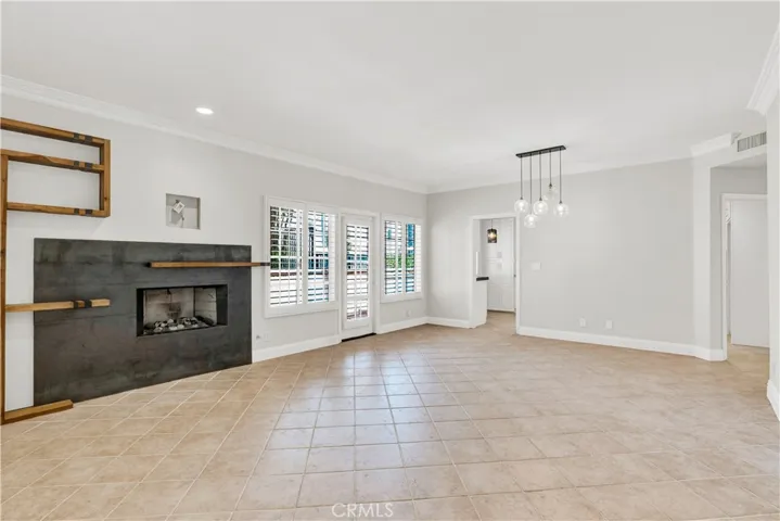 5200 White Oak Avenue 52, Encino, California 91316