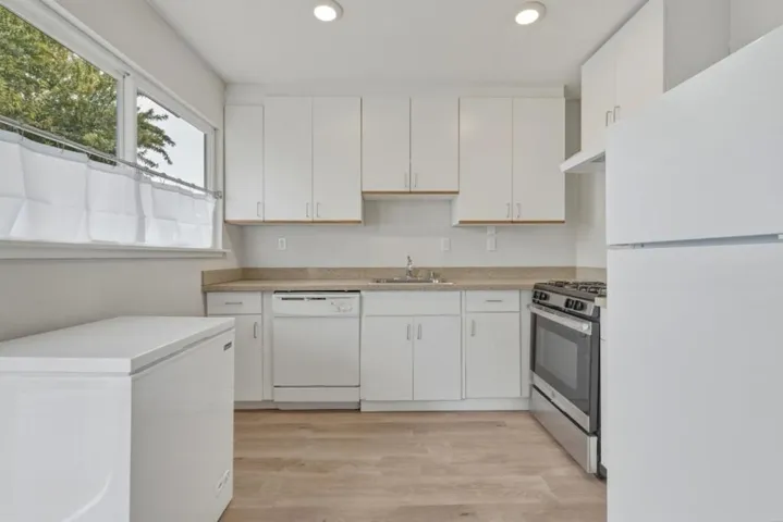 862 4th Street, Hollister, California 95023