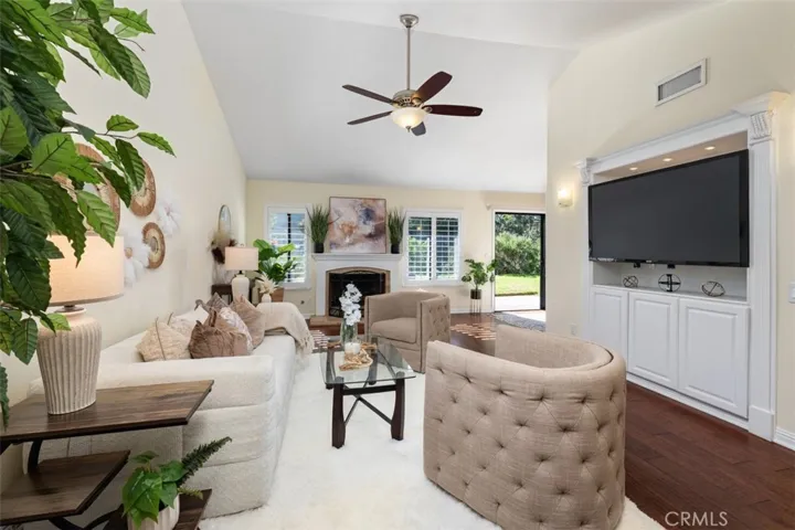 14742 Caminito Orense Oeste, San Diego, California 92129