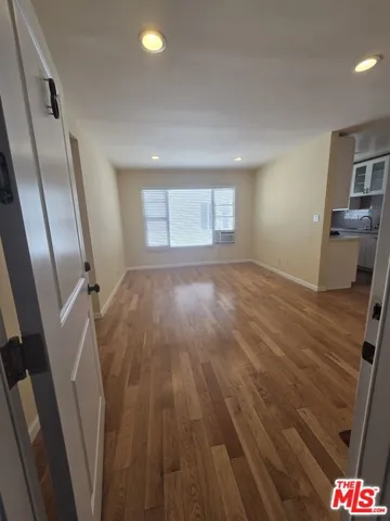 5950 Carlton Way 8, Los Angeles, California 90028