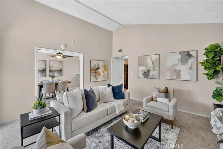 2901 W Ball 4, Anaheim, California 92804