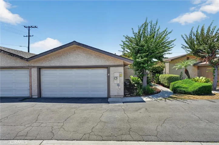 2901 W Ball 4, Anaheim, California 92804