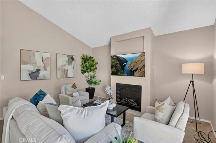 2901 W Ball 4, Anaheim, California 92804