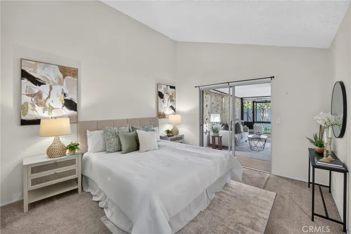 Main bedroom with high ceilings