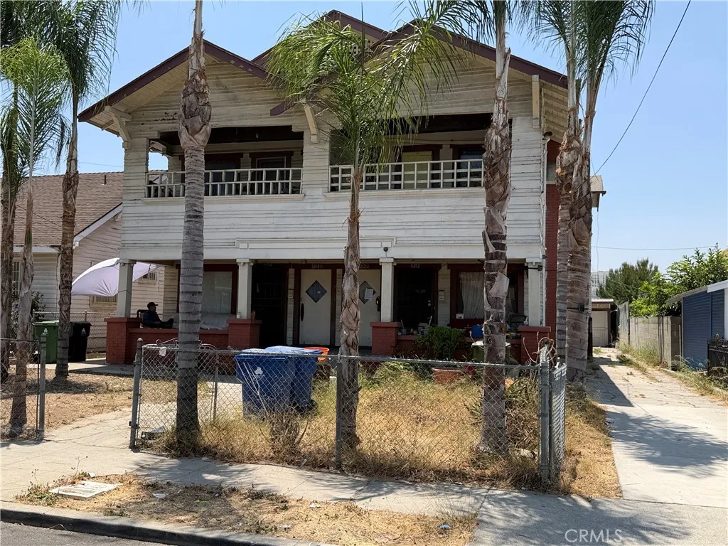 3212 Baldwin