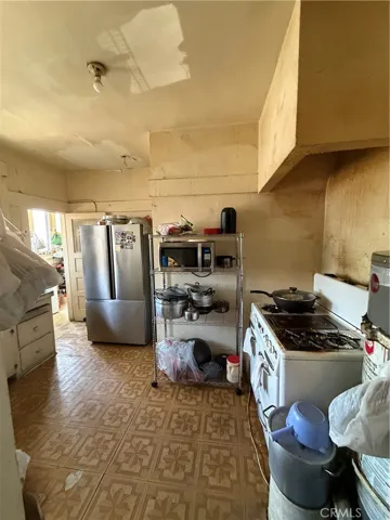 3212 Baldwin, Los Angeles, California 90031