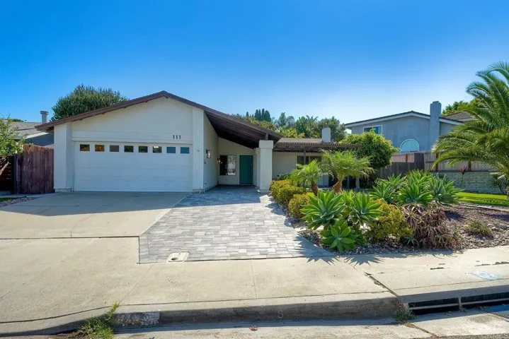111 Village Run W, Encinitas, California 92024