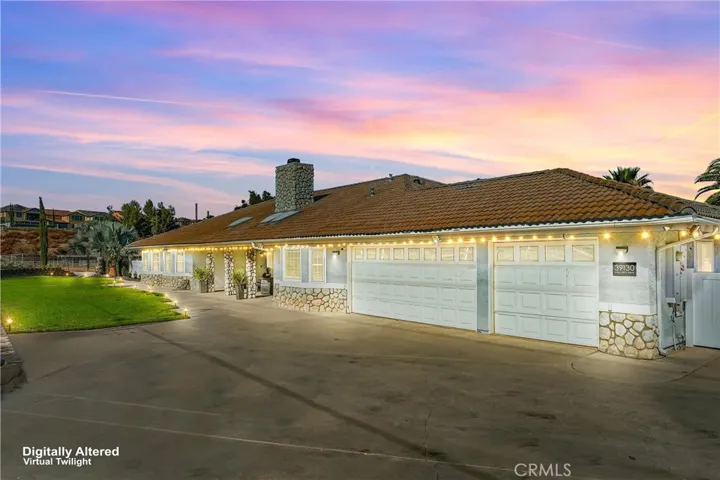 Gorgeous Ranch awaits you.