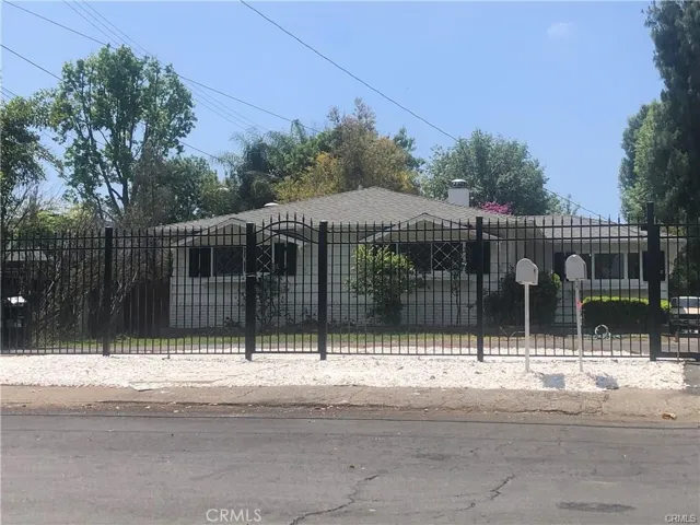 23142 Dolorosa, Woodland Hills, California 91367