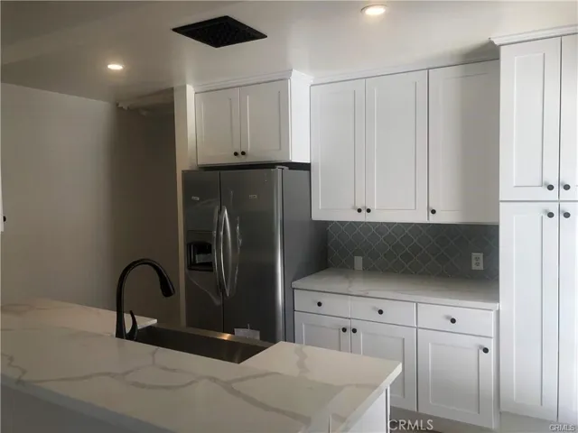 23142 Dolorosa, Woodland Hills, California 91367