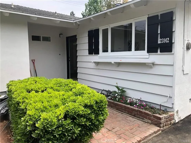 23142 Dolorosa, Woodland Hills, California 91367