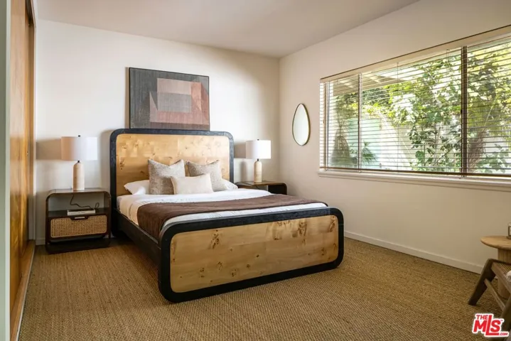 2817 Nichols Canyon Place, Los Angeles, California 90046