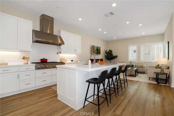 27512 Golden Currant Place, Valencia, California 91381 — photo 5