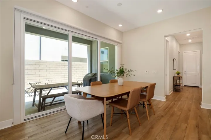 27512 Golden Currant Place, Valencia, California 91381 — photo 4