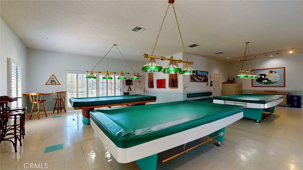 Clubhouse Billiards