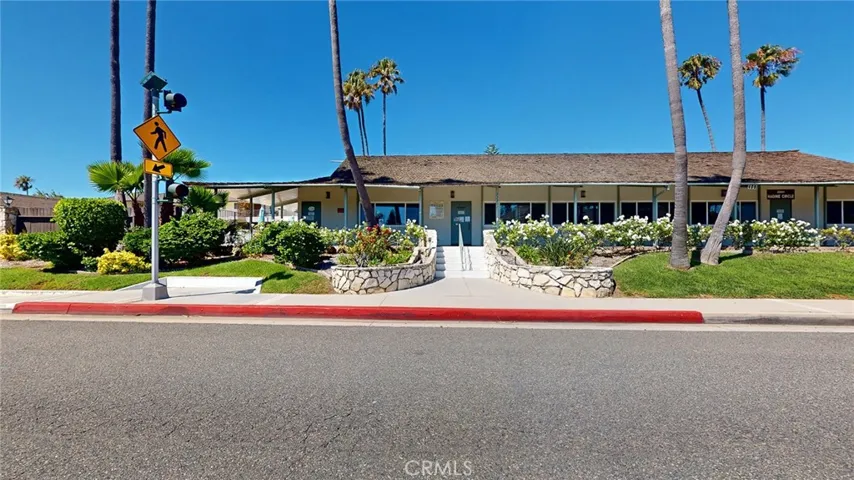 Fitness Center Gym, Sauna & Craft Shops
