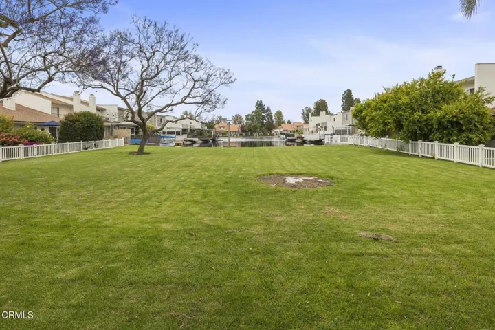 36-web-or-mls-LakesideVill3