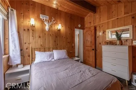 33417 Cedar Dr, Arrowbear, California 92382