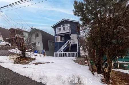 33417 Cedar Dr, Arrowbear, California 92382