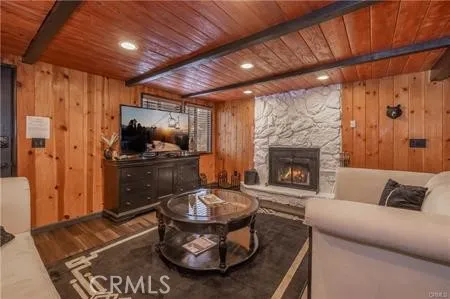 33417 Cedar Dr, Arrowbear, California 92382