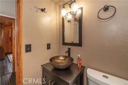 33417 Cedar Dr, Arrowbear, California 92382