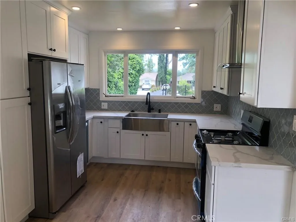 23142 Dolorosa, Woodland Hills, California 91367 — photo 4