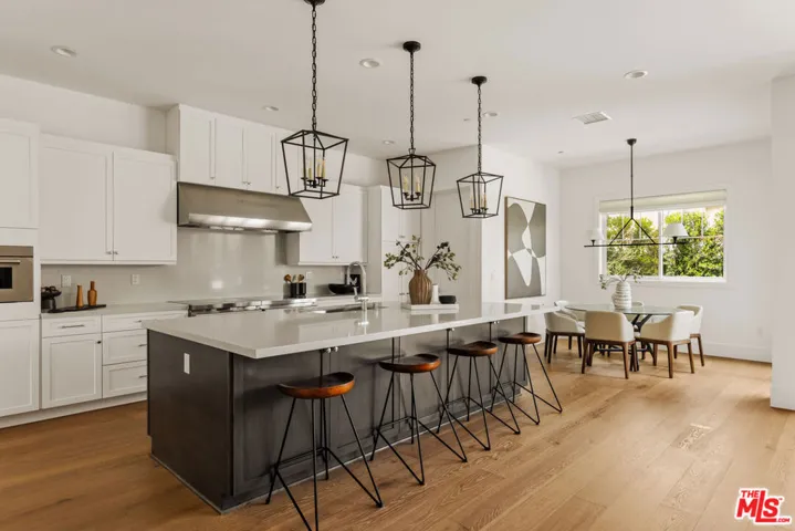 11729 Hartsook Street, Valley Village, California 91607 — photo 5
