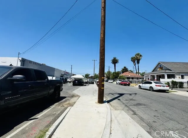 211 S Mount Vernon, San Bernardino, California 92410