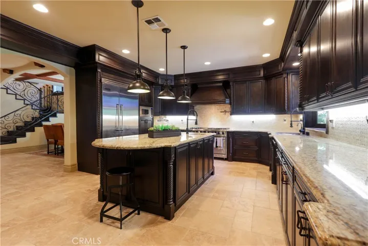 Huge Island Kitchen