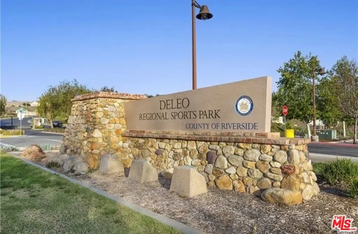 11322 Tesota Loop Street, Corona, California 92883