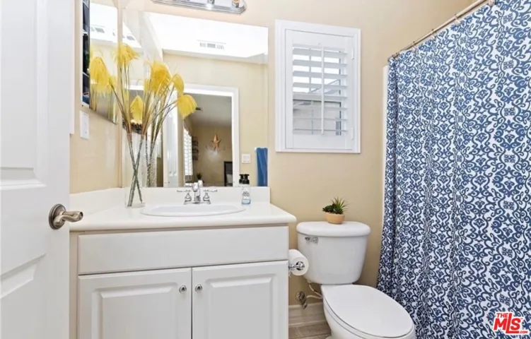 11322 Tesota Loop Street, Corona, California 92883