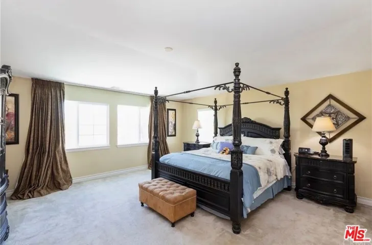 11322 Tesota Loop Street, Corona, California 92883