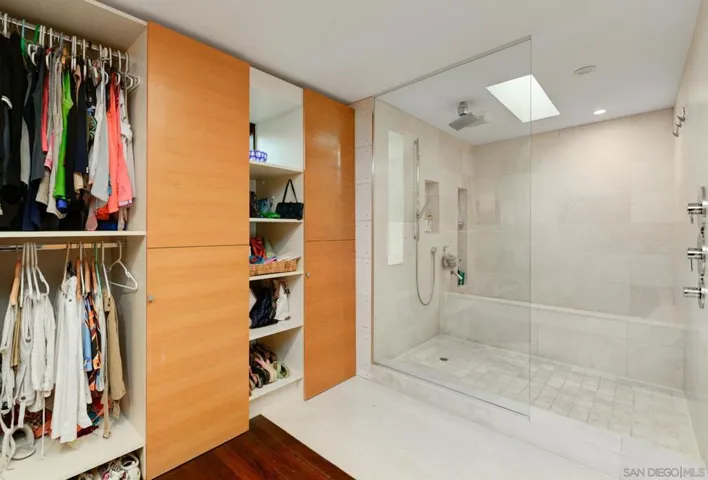 435 Ravina, La Jolla, California 92037