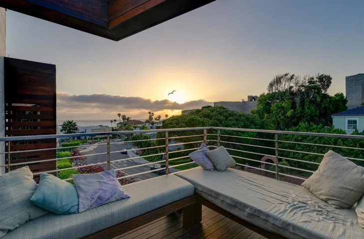 435 Ravina, La Jolla, California 92037