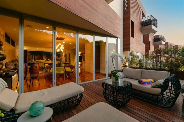 435 Ravina, La Jolla, California 92037