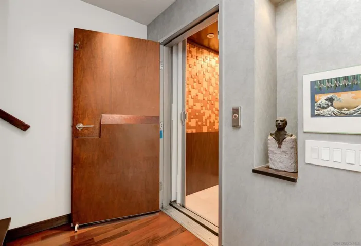 435 Ravina, La Jolla, California 92037