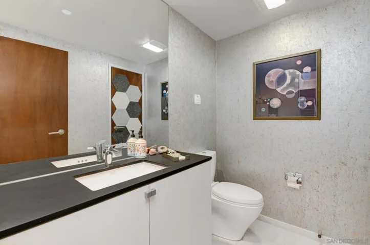 435 Ravina, La Jolla, California 92037