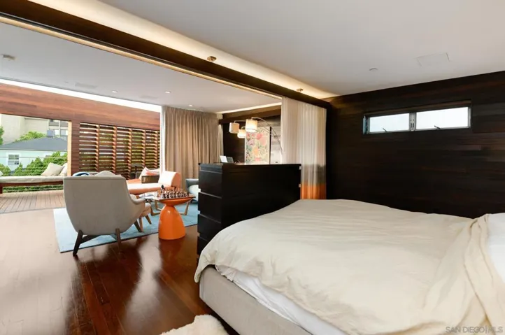 435 Ravina, La Jolla, California 92037